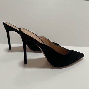 Gianvito Rossi Black Suede Pointy Toe Mules Size 39